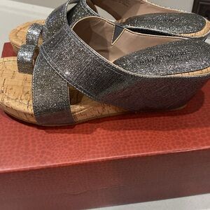 Size 8.5 women’s wedge heals